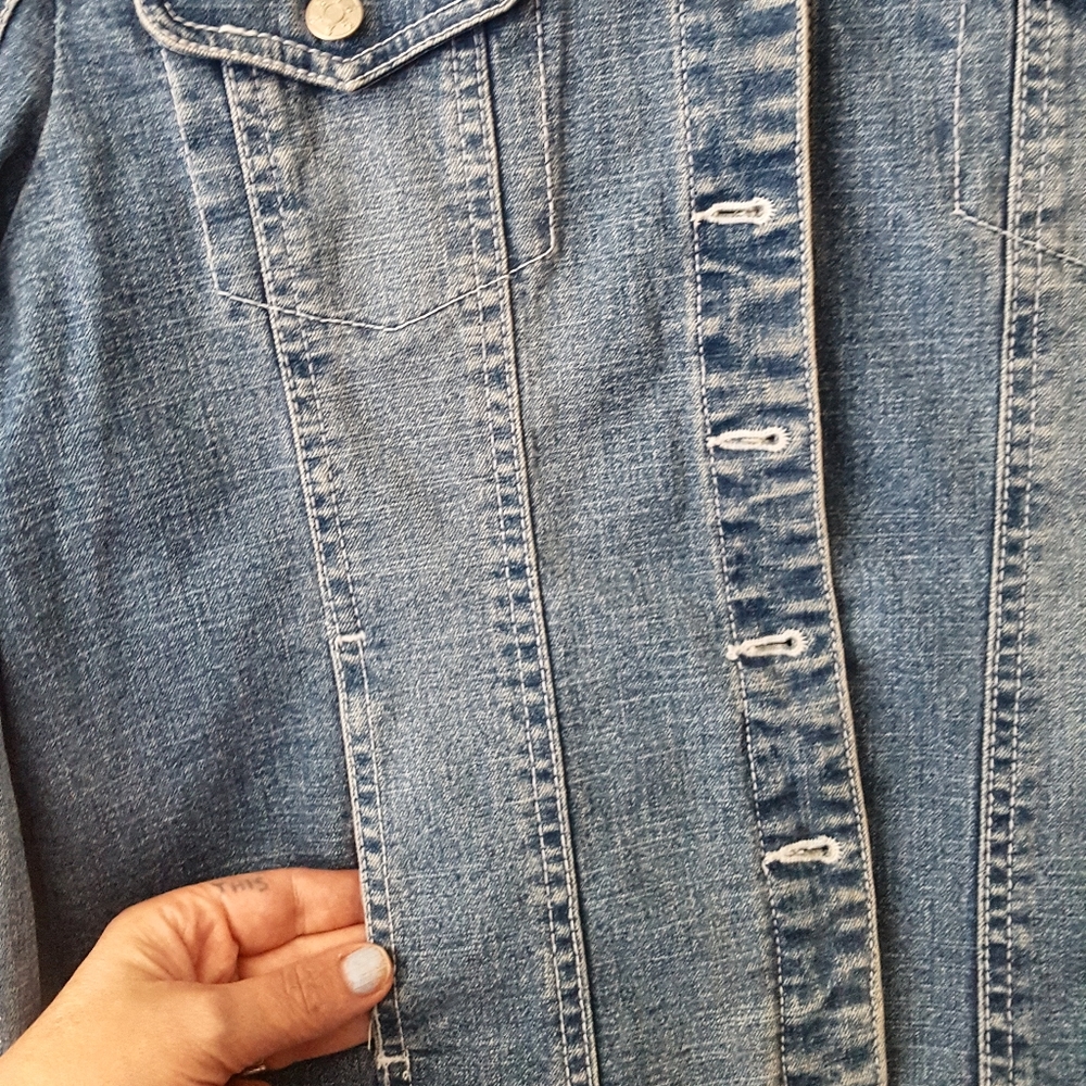 🌙 Upcycle Denim Floral Jacket - Picture 8 of 11